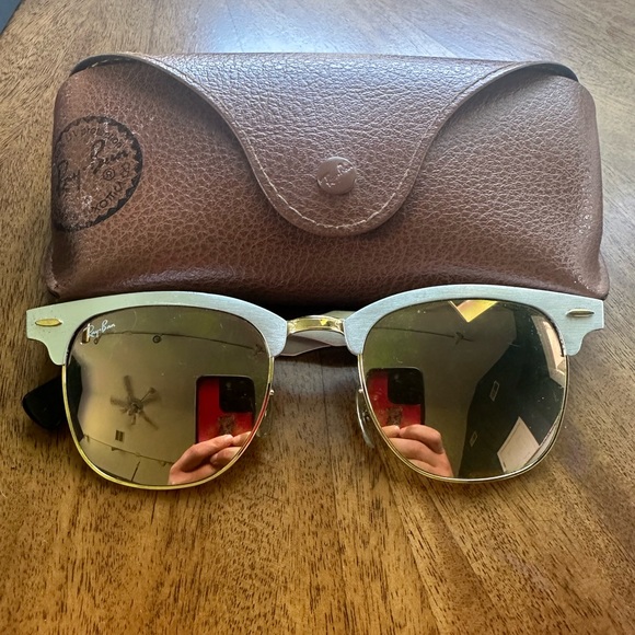 Ray-Ban Clubmaster Sunglasses - Picture 2 of 3